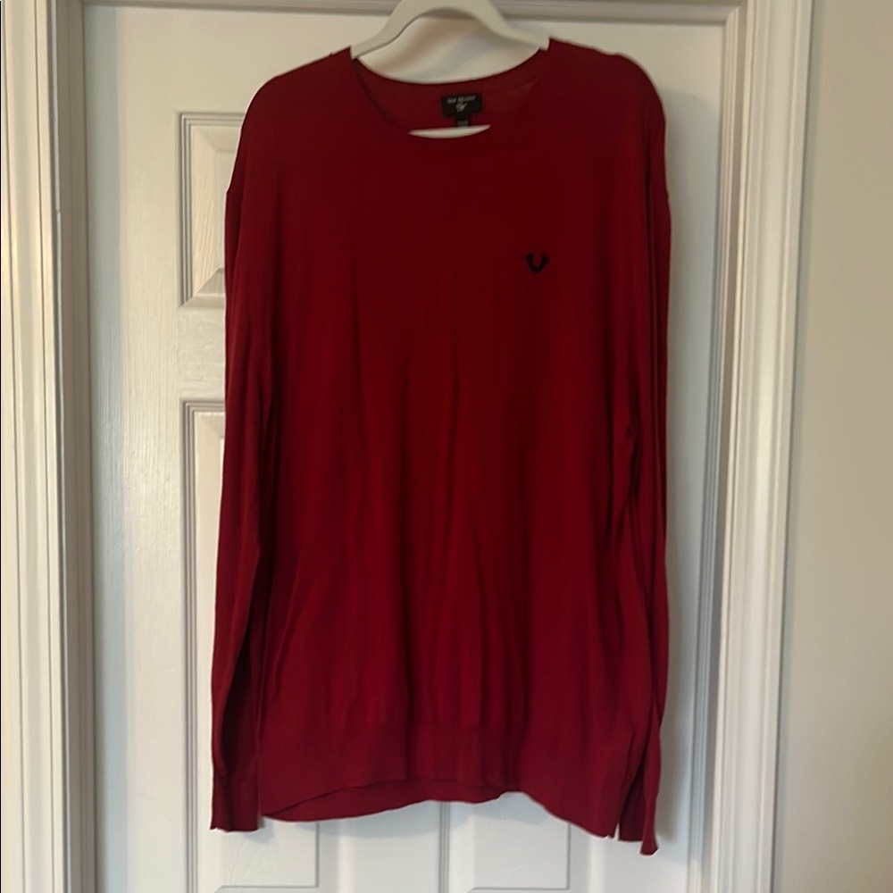 Men’s light weight True Religion Sweater